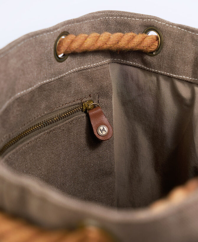 Hingees-Rucksack-Khaki